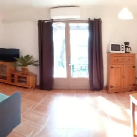 Hébergement de vacances Mazet Provencal Dans Village