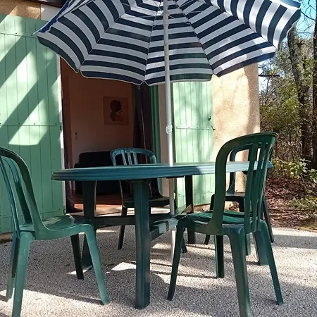 Hébergement de vacances Mazet Provencal Dans Village *